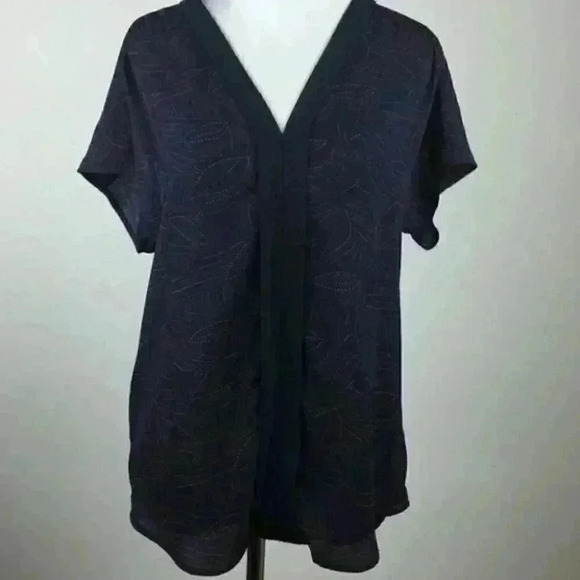 Ann Taylor Outlet Womans Top Size Extra Small - Picture 1 of 9